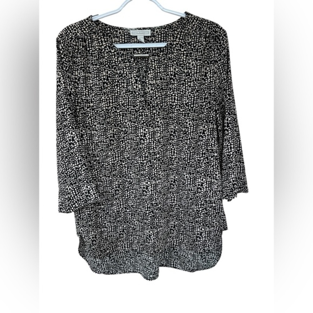 Dana Buchman Monochrome Patterned Blouse